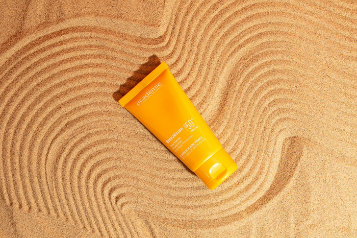 academie Bronzecran Fluid Solaire Visage UVA/UVB Antiliako ugo prosopou, SPF50+ 50 ml