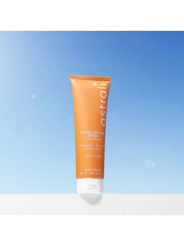 astrali Sun Cream SPF 50+ Ενυδατική Αντιοξειδωτική Αντηλιακή Κρέμα για Πρόσωπο και Σώμα Πολύ Υψηλής Προστασίας με Τεχνολογία Φίλτρων Νέας Γενιάς  - Κατάλληλη για Όλη την Οικογένεια και Καθημερινή Χρήση 125ml