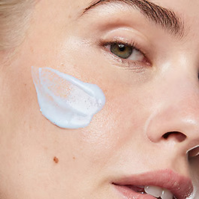 Dermalogica Magnetic[+] Afterglow Cleanse Epanastatiko Katharistiko Prosopou - Suggratei tin ugasia san Magitis ga Lamperi Epidermida 295ml