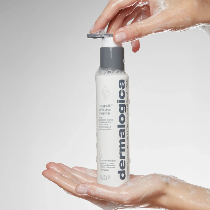 Dermalogica Magnetic[+] Afterglow Cleanse Epanastatiko Katharistiko Prosopou - Suggratei tin ugasia san Magitis ga Lamperi Epidermida 295ml