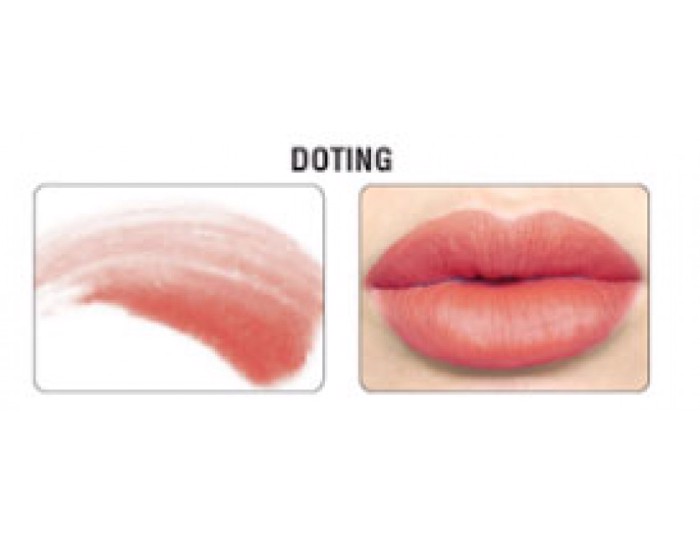 the Balm Meet Matt(e) Hughes Long-Lasting Liquid Lipstick - Doting Anexitilo ugo Kragon Makras Diarkeias 7,4ml